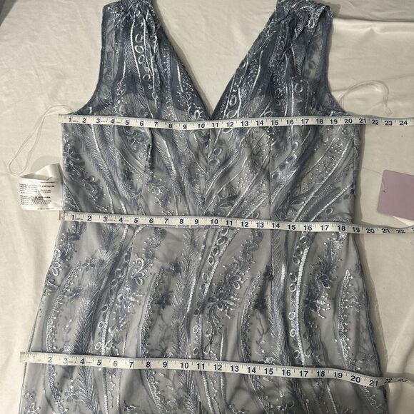 NEW $278 JS Collections [ 18‎ ] Rosalynn Embroidered V-Neck Column Gown S1326 - Picture 4 of 16